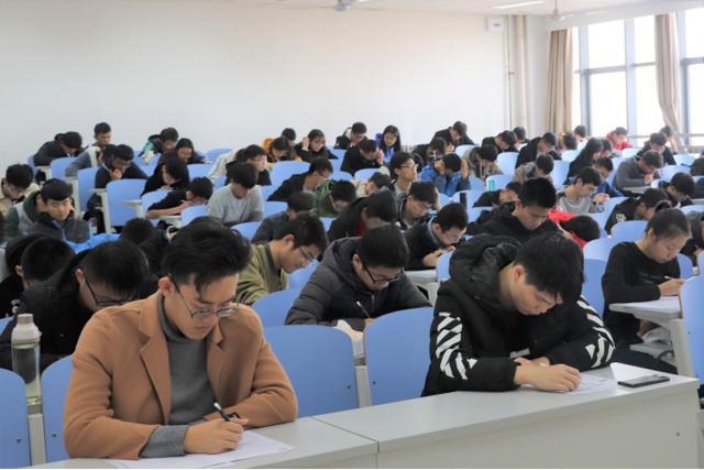 自考本科学历与学位证有什么区别,有学位证自考本科可以申请学位吗