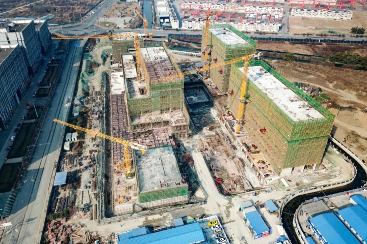 新医院即将封顶、三名华西专家加盟……今天，青白江区妇幼保健院喜事多