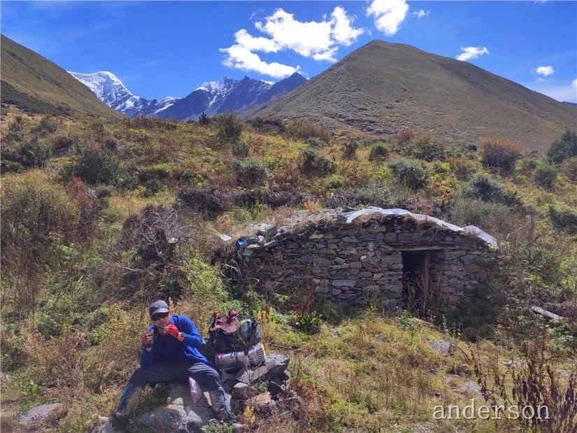 陪着贡嘎过仲秋，深夜听到女生的尖叫（上）