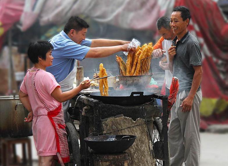 炸油条怎么放碱面最好,炸油条怎么和面不用泡打粉