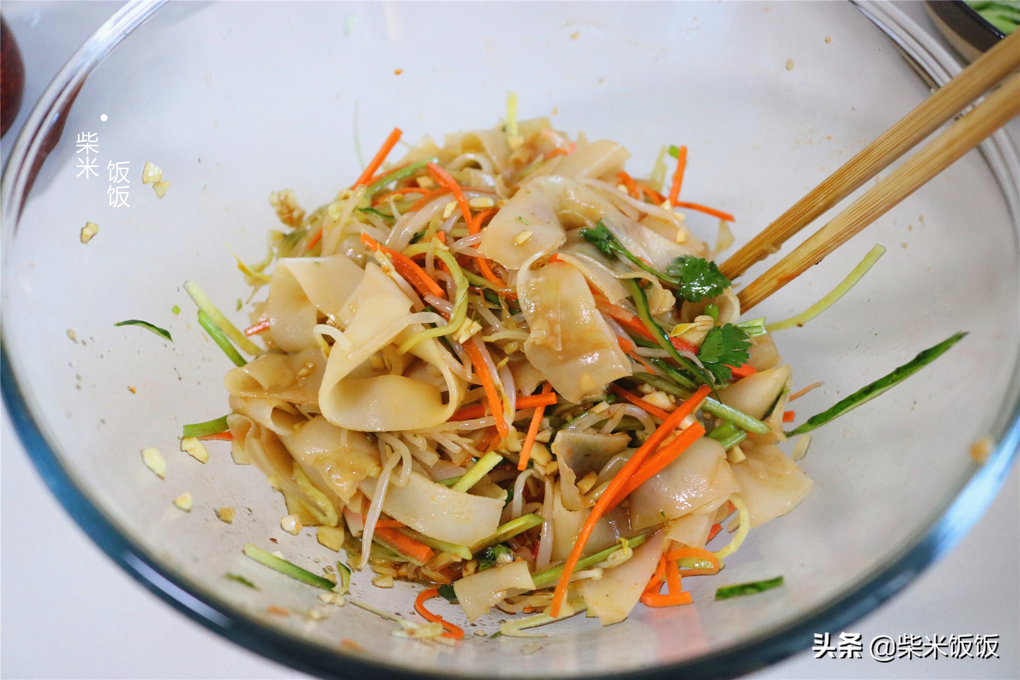 不用揉面不用洗面的凉皮详细做法,凉皮简单做法不用洗面和面