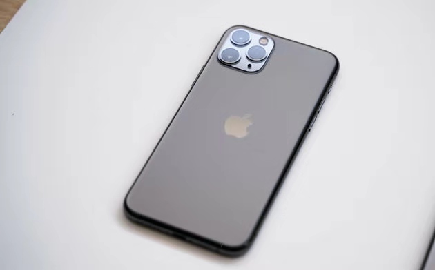 三星note10+和苹果11比较,三星note10+好还是苹果11好