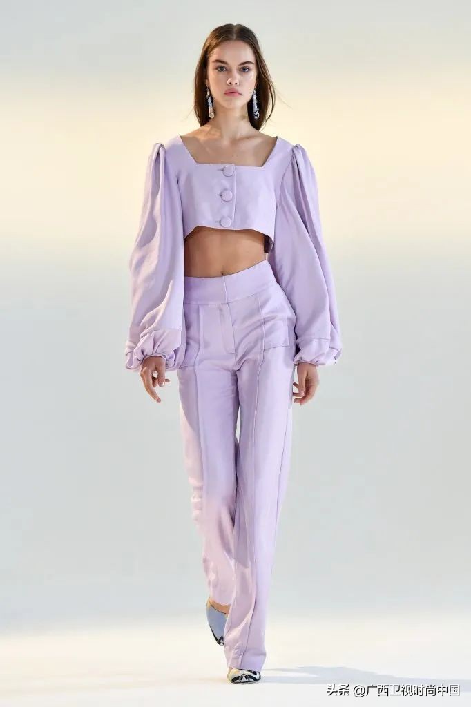 穿搭高级感冷淡风职场,冷酷风穿搭职场