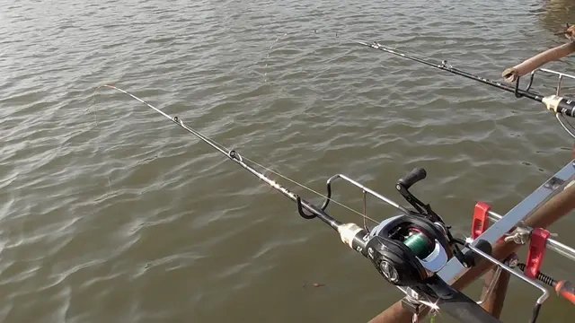 春季桥筏钓鱼几号钩,桥筏钓鱼双钩的哪种状态最好