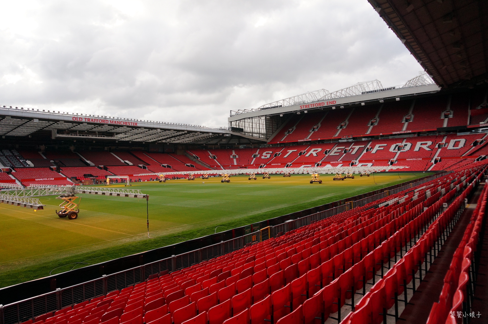 c罗重返曼联穿几号球衣,探秘更衣室