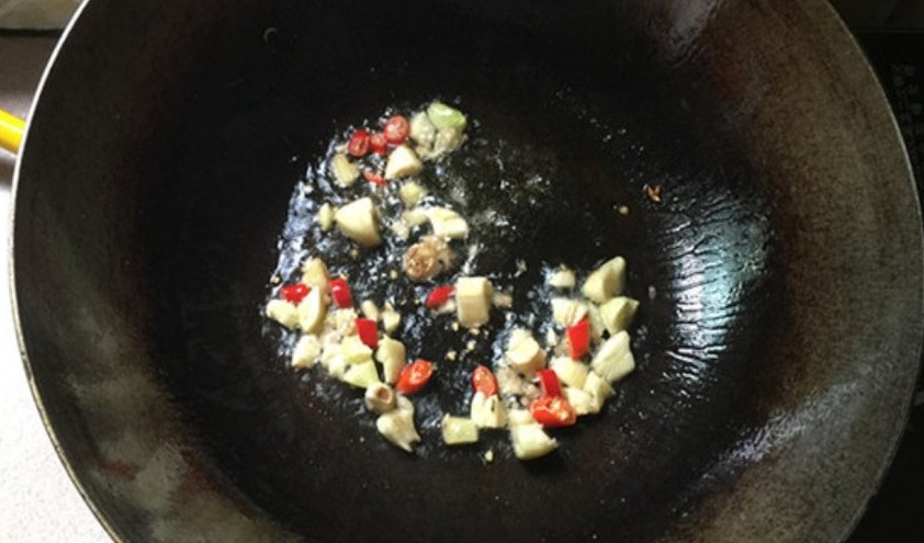 海虾用什么炒着好吃又简单,鲜海虾怎样烧好吃又好看