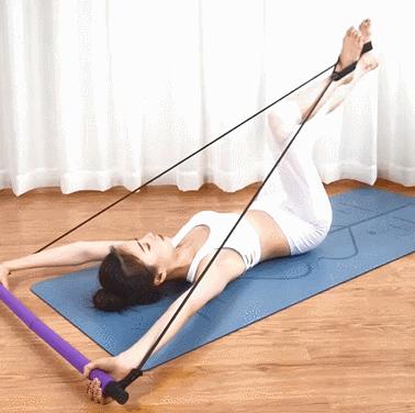 大s深夜晒女儿照片，网友：这个细节，暴露了家教