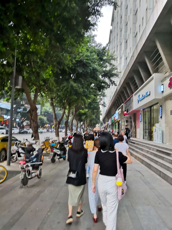 建设路的美食街,建设路哪里有美食街