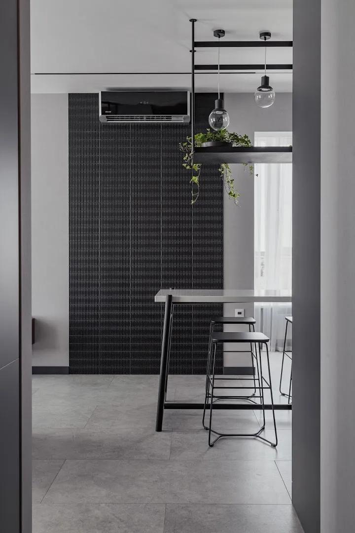 有宁静的灰有饱满的赤陶土色，让平衡元素覆盖全屋