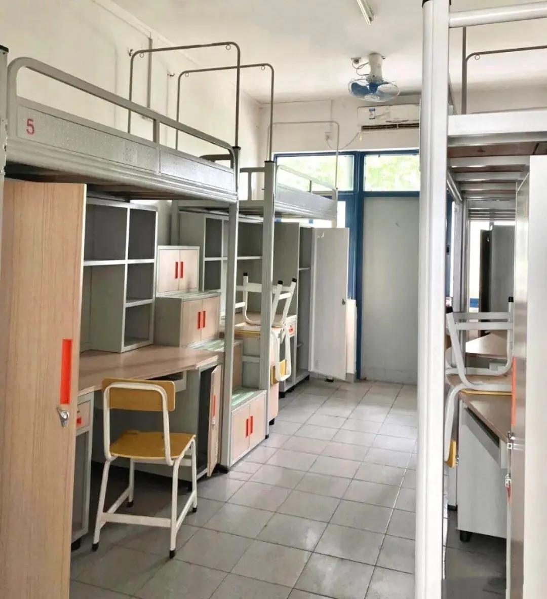 深职宿舍真实现状,深职吊打985