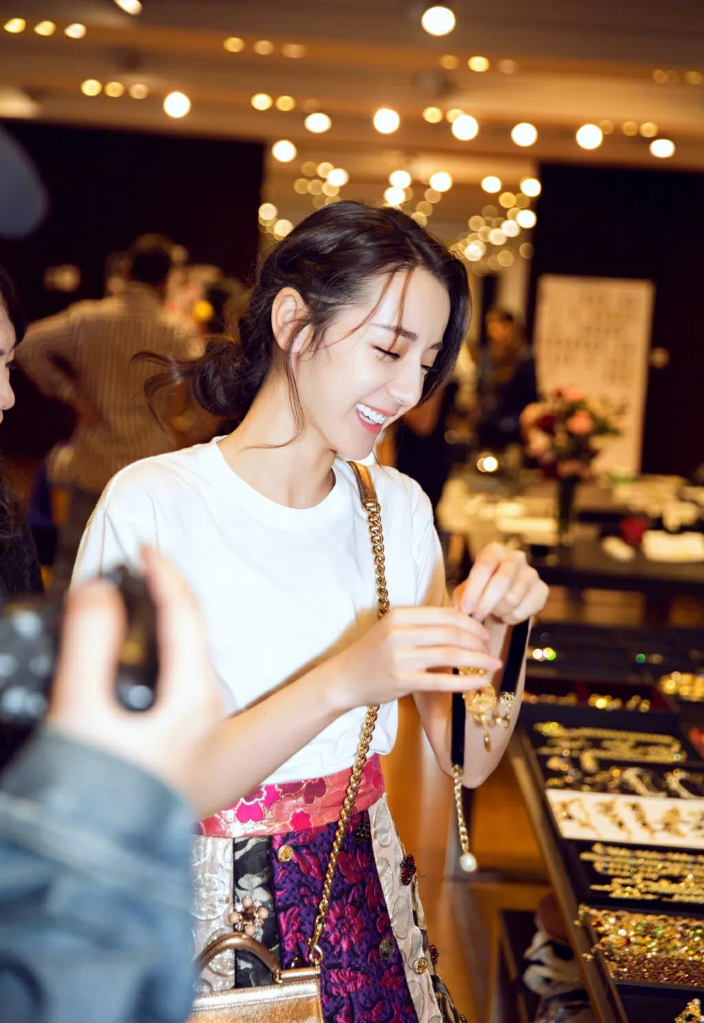 可爱显脸小披发发型,显脸小披发发型女2020流行发型