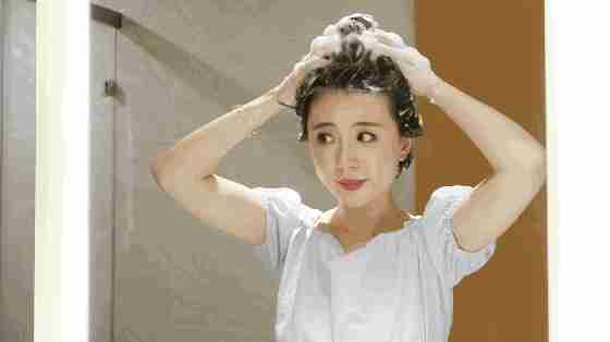 别再随便洗头了，只要几步枯草变绸缎，枯发变秀发