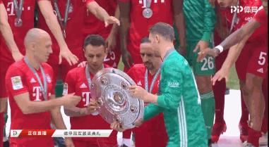 罗贝里是不是里贝里,罗贝里告别战完整版