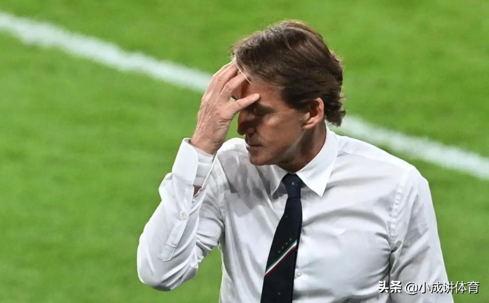 熟悉的剧情,斯皮纳佐拉为什么称为伟大左后卫