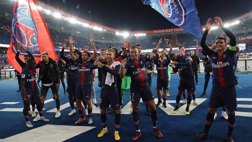 足球和篮球到底如何选择,篮球和足球选择哪一个比较好