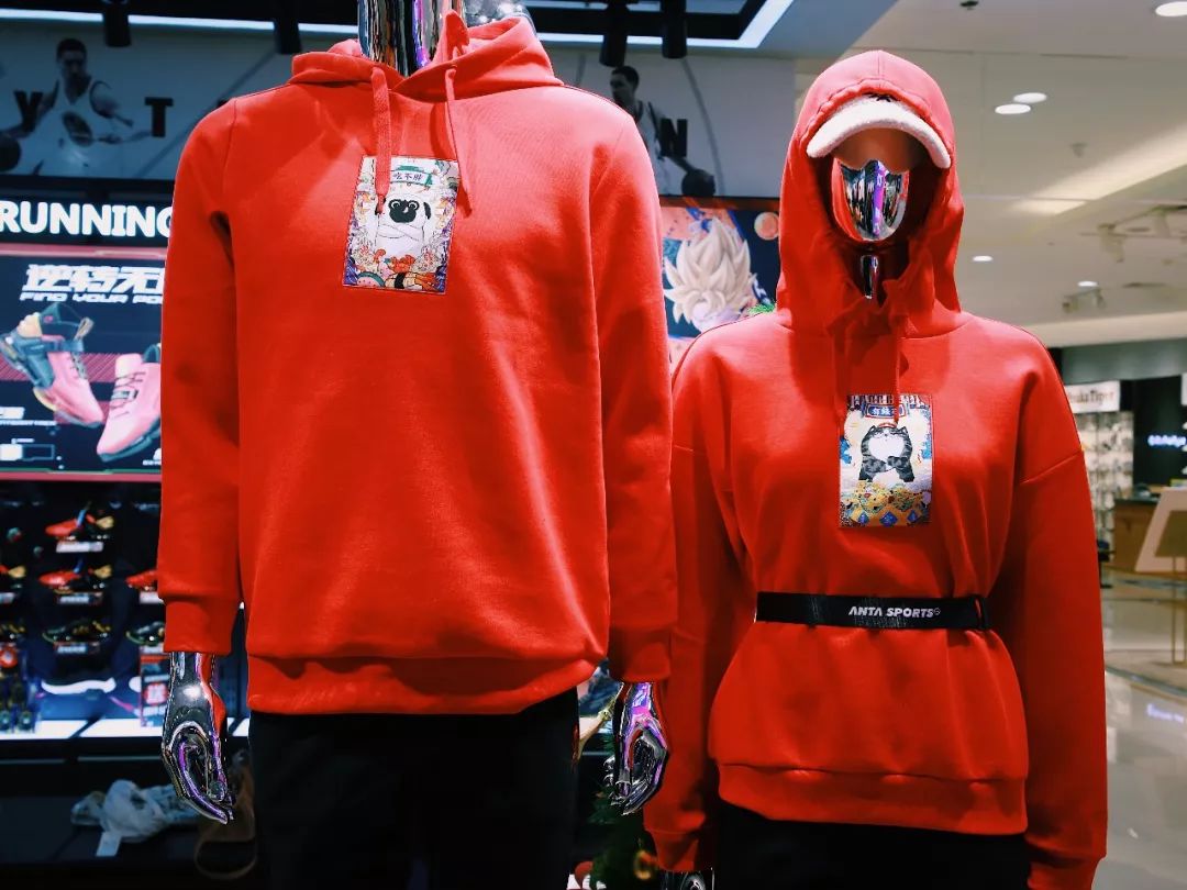 不倒翁女孩最近火了,不倒翁女子抖音