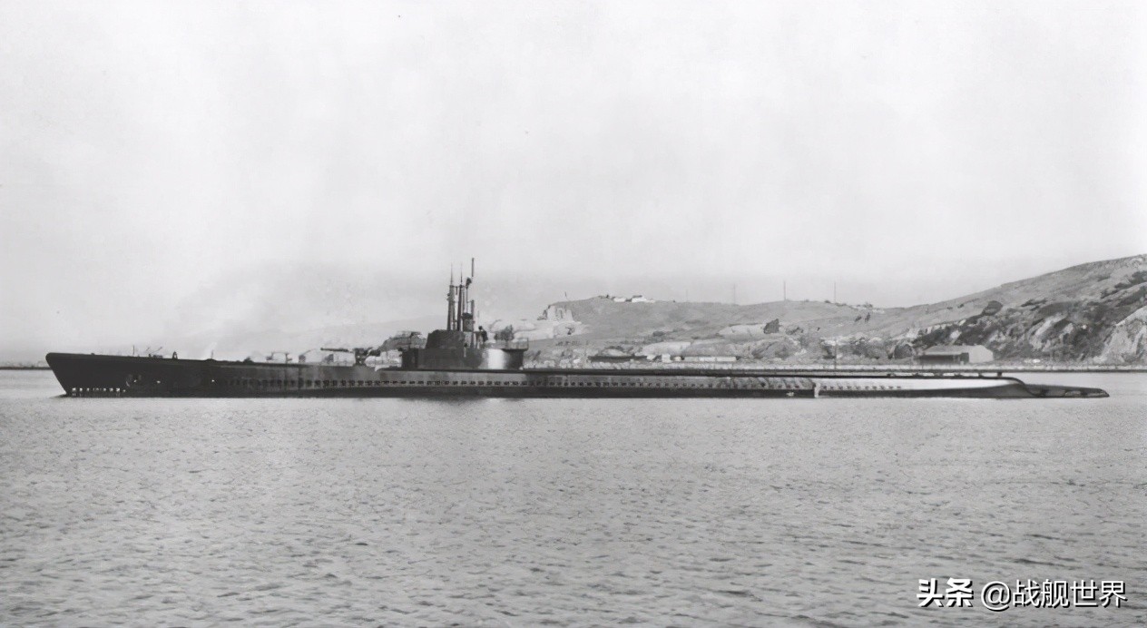 击沉自己的潜艇,潜艇自己击沉自己