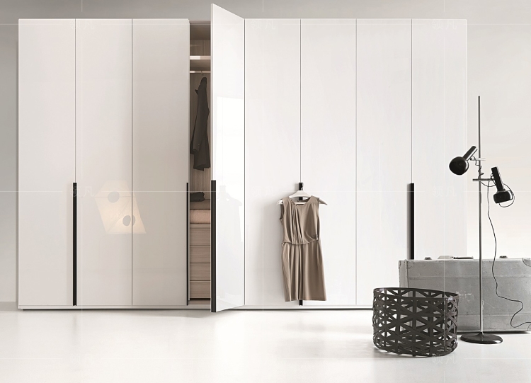 衣柜柜门推拉门平开门,柜门推拉门和平开门哪个好