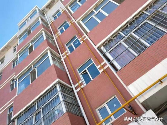 看着害怕？|房子墙外燃气管道危不危险，听听燃气公司怎么说