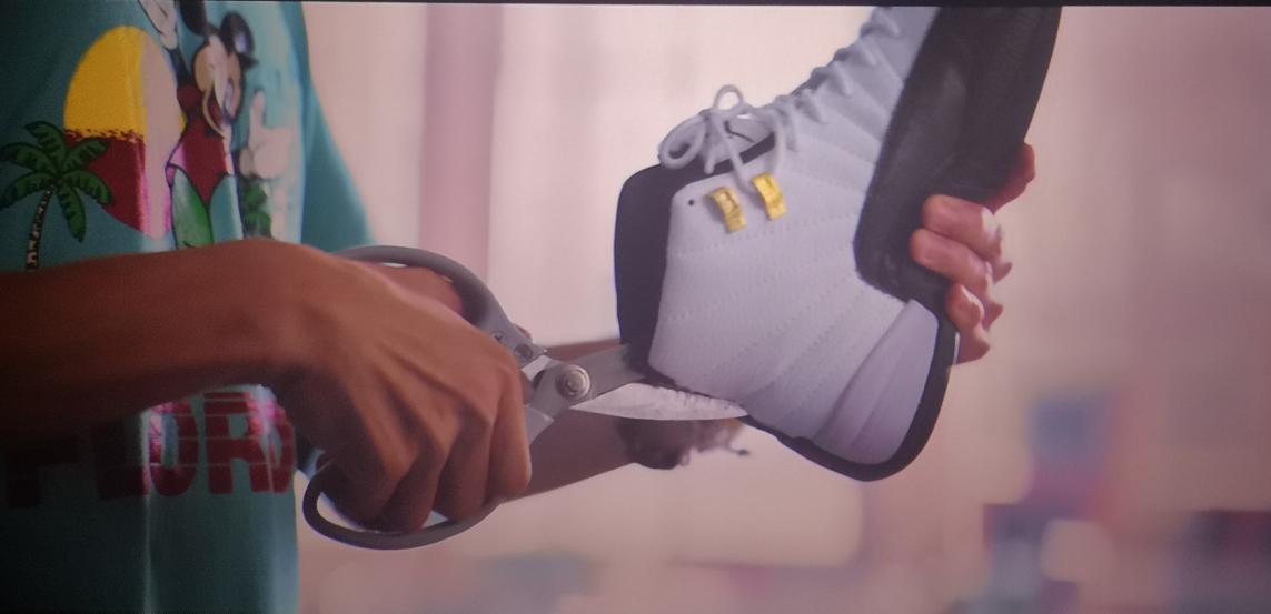 小小的心愿球鞋片段,说说你在学校最喜欢穿的球鞋