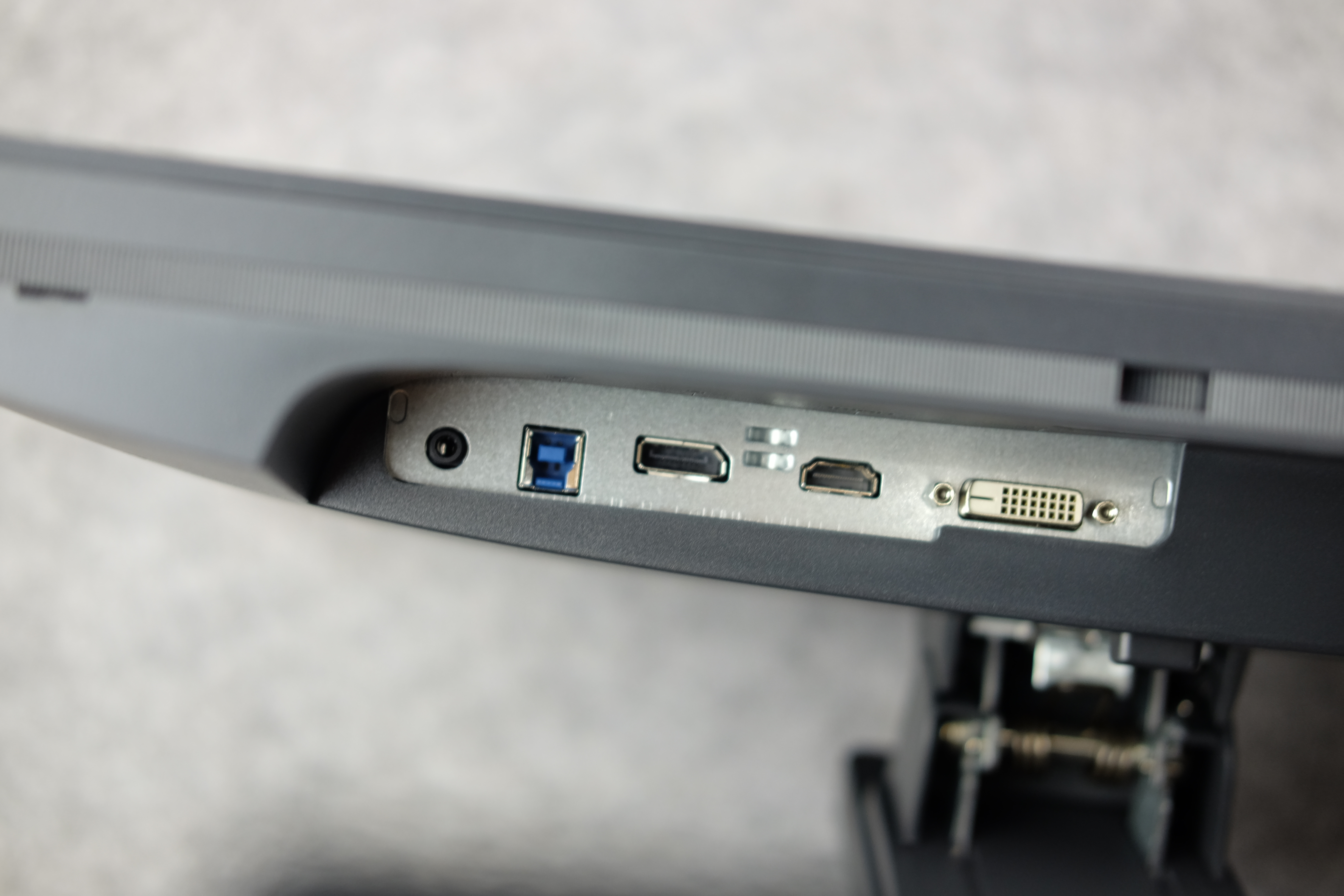 明基SW240专业显示器,明基sw240专业摄影绘图色准显示器