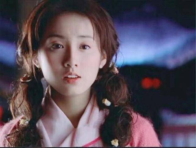 属兔的一线女明星,这四位女明星谁年轻时更漂亮