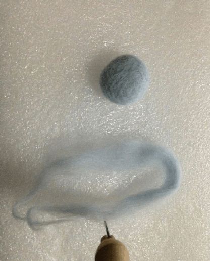 羊毛毡温暖手作,羊毛毡怎么在球上戳出爱心