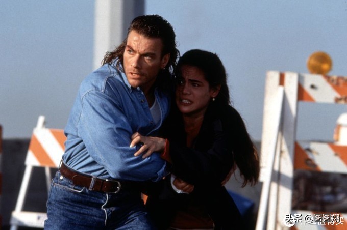 高端大气无尿点的一部动作电影,好莱坞20部无尿点动作电影