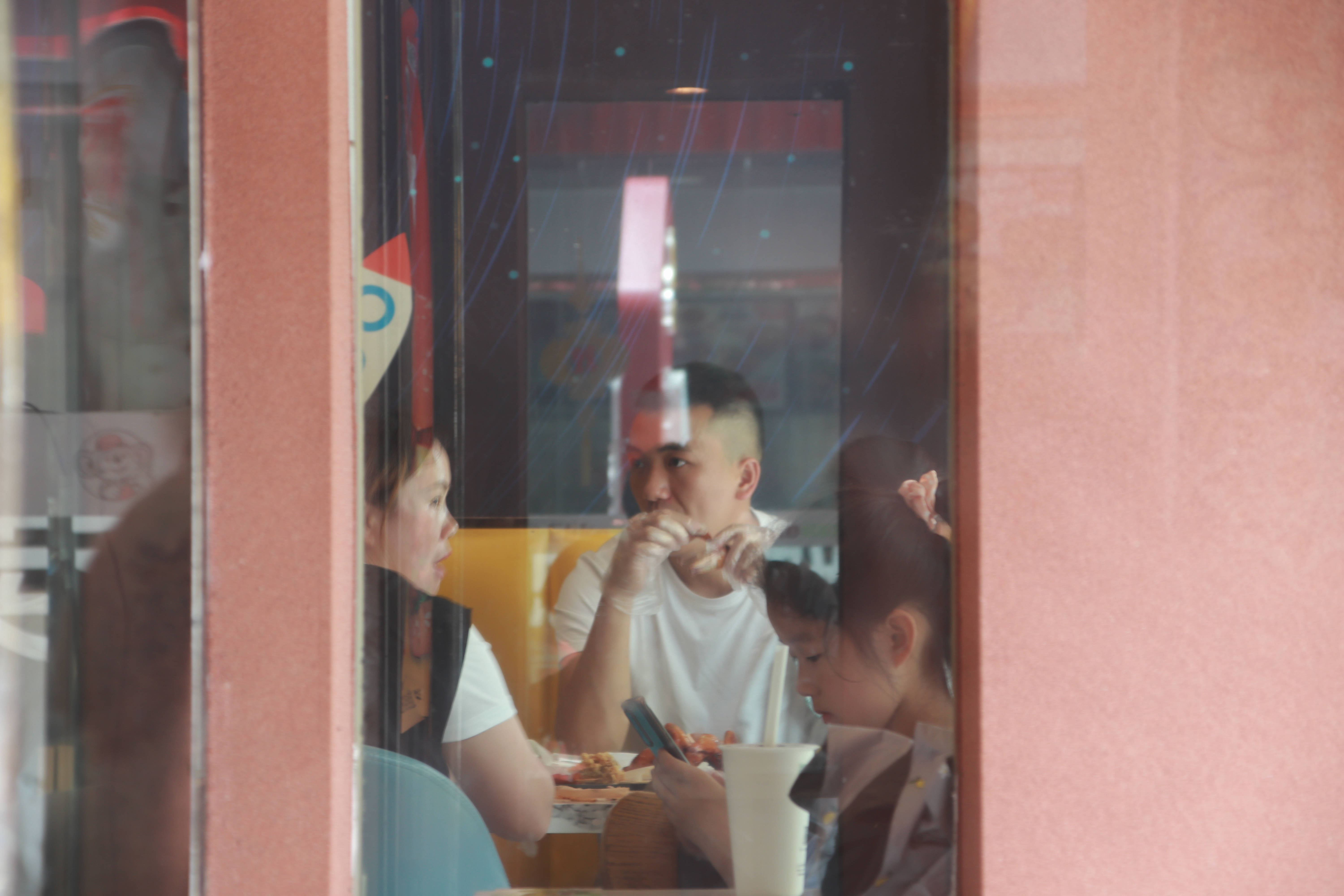 汉堡店店长工作好做吗,汉堡店要如何经营才比较好呢