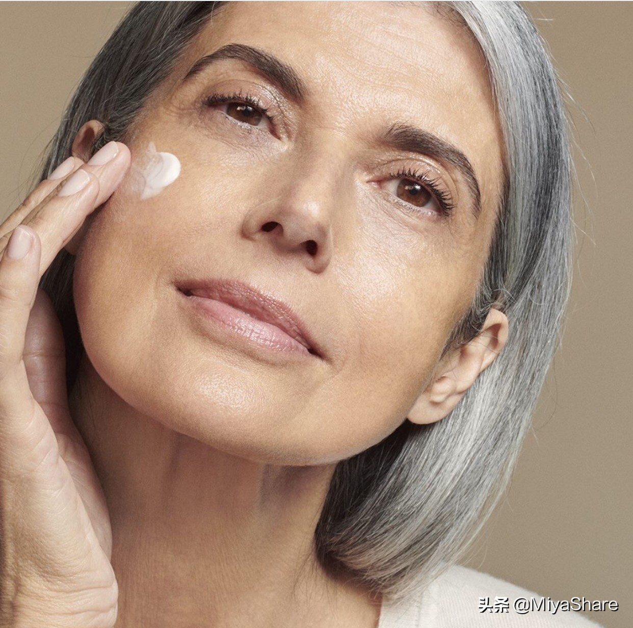 日常肌肤有哪些去黄方法,皮肤黄吃什么药可以退黄