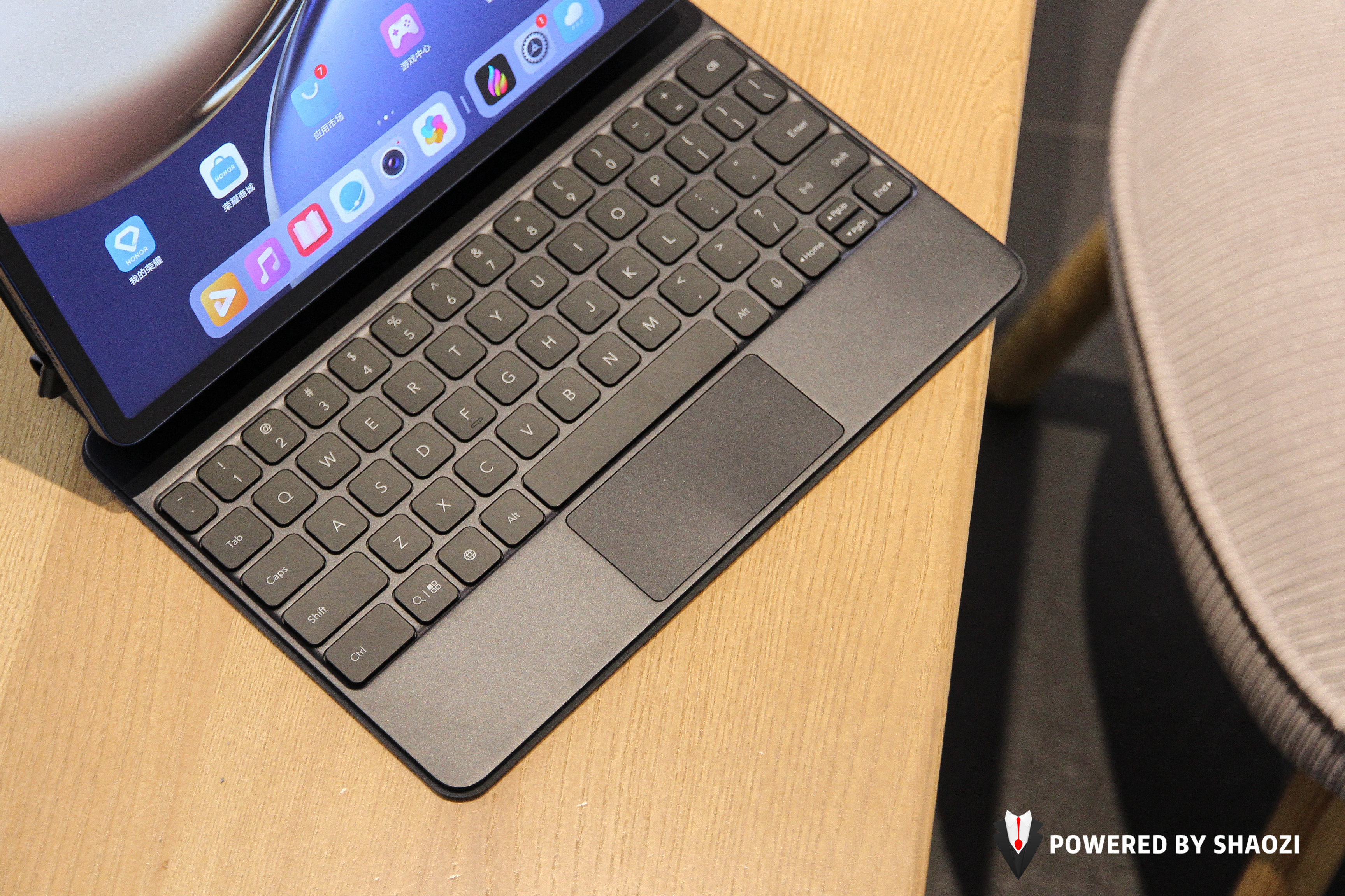 光荣平板V7Pro到底如何，120Hz高刷打游戏居然不掉帧？