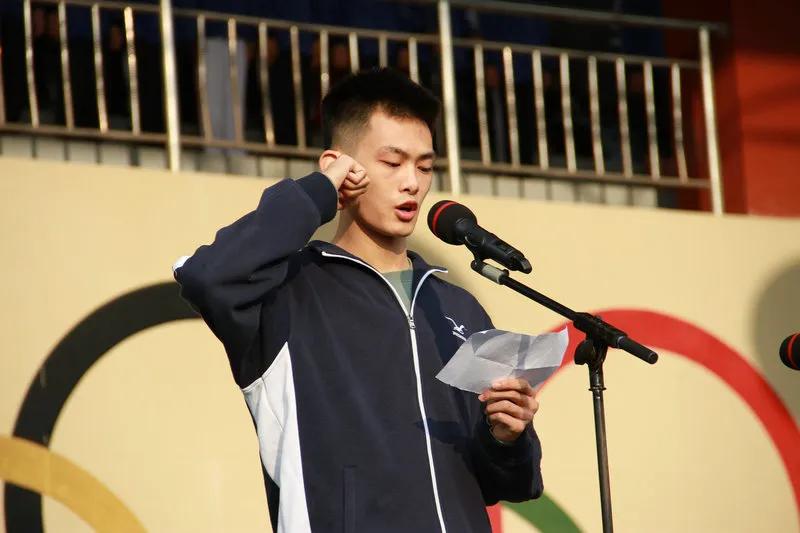 承时代使命谱青春华章演讲稿视频,承时代使命谱青春华章