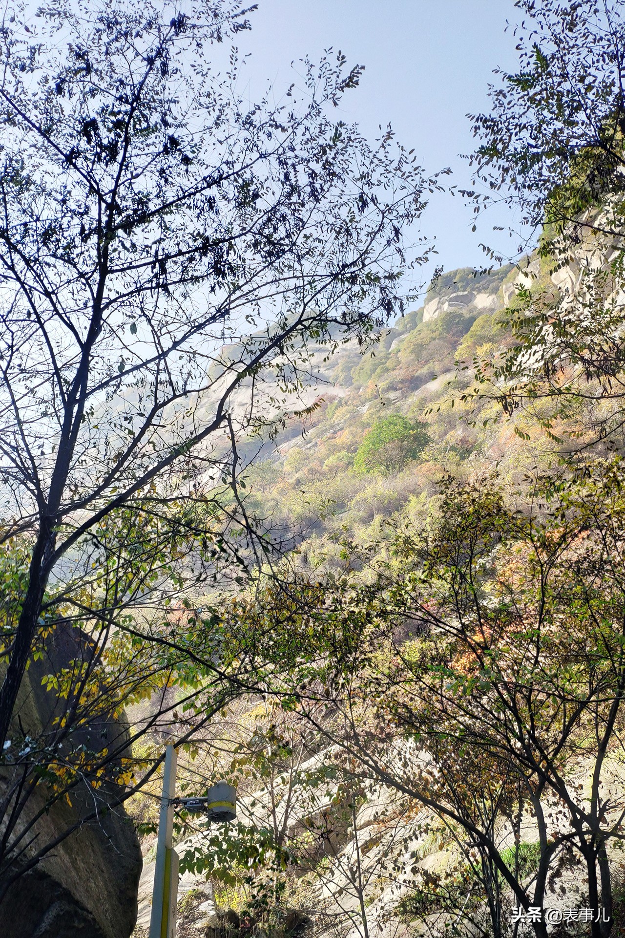 花160元和9个小时爬华山，还喝了一瓶15元的可乐，我是在找虐么？