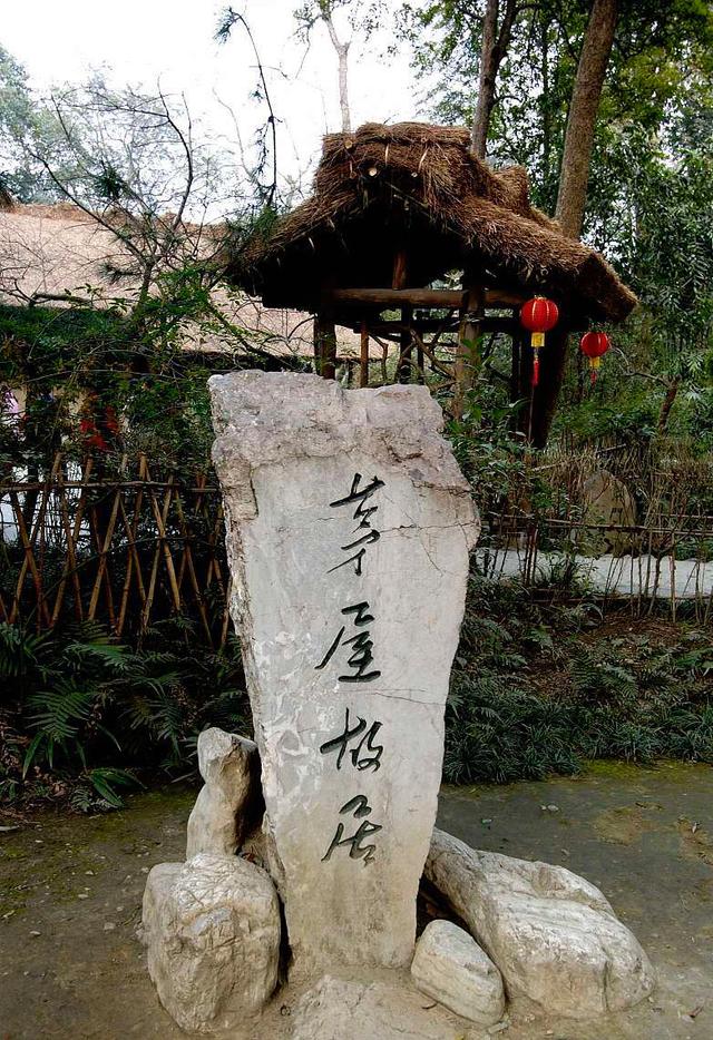 成都怎样去青城山都江堰,成都十大景点武侯祠