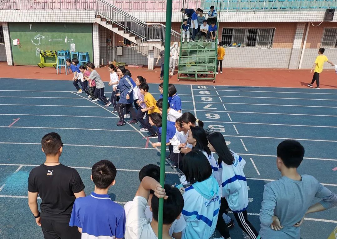 中考体育800米1000米满分攻略,中考体育8001000米项目讲解