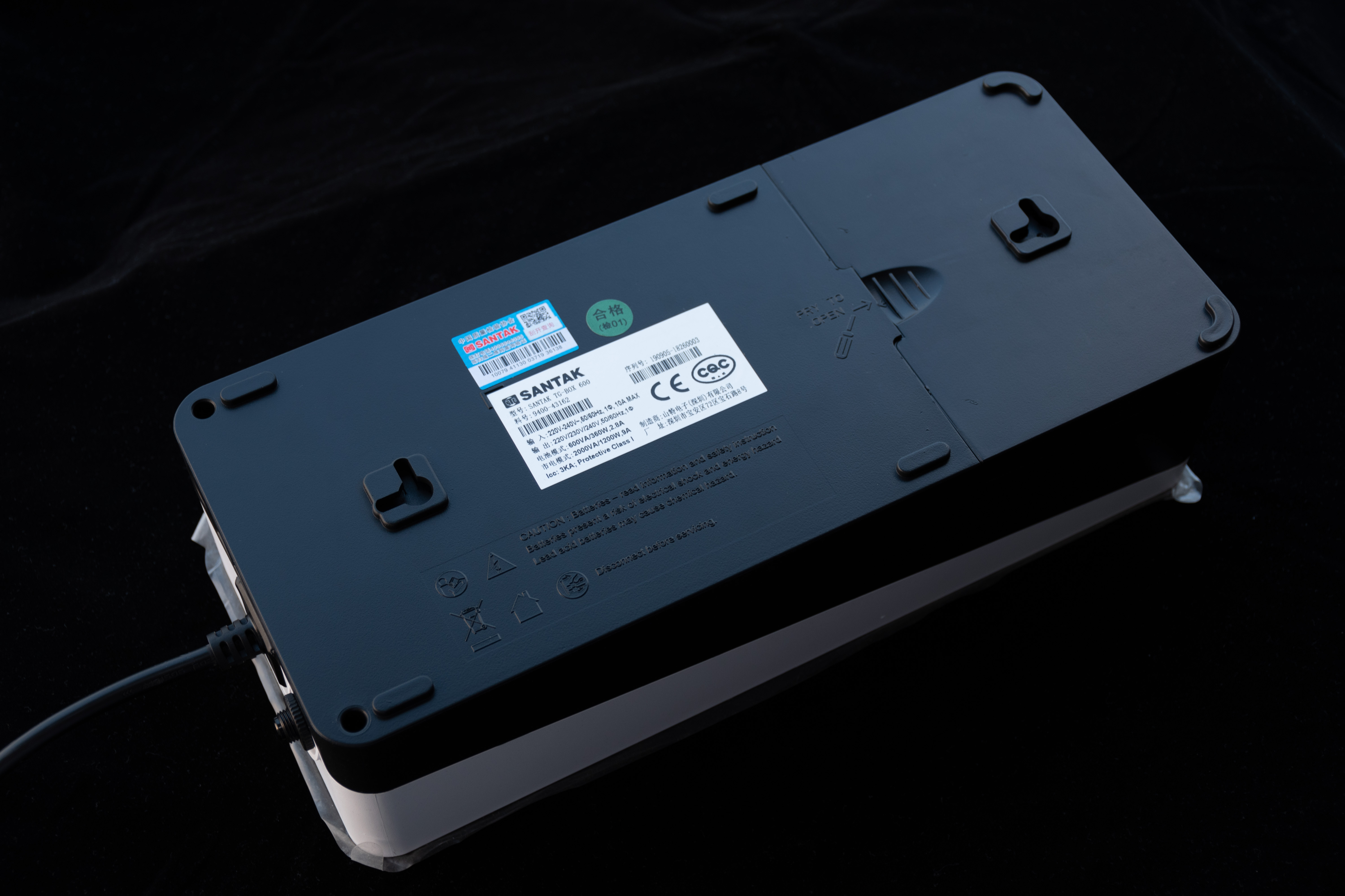 山特tg-box600怎么控制电脑,山特box600换电池