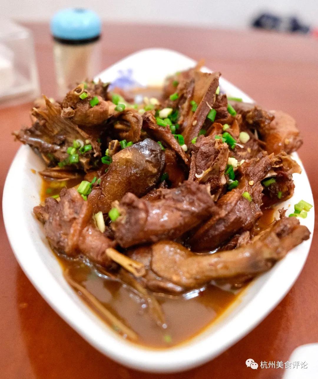 抓住假期最后一天出去吃饭,跟着本地人去探店杭州宝藏美食