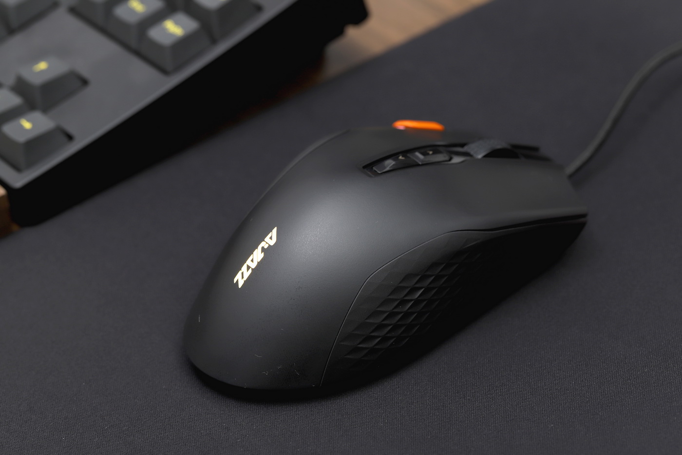 测评吃鸡单手键盘鼠标推荐,绝地求生自动压枪的鼠标推荐