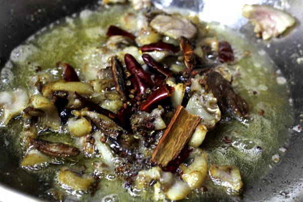 第一美食鱼头泡饼,北京特点菜鱼头泡饼