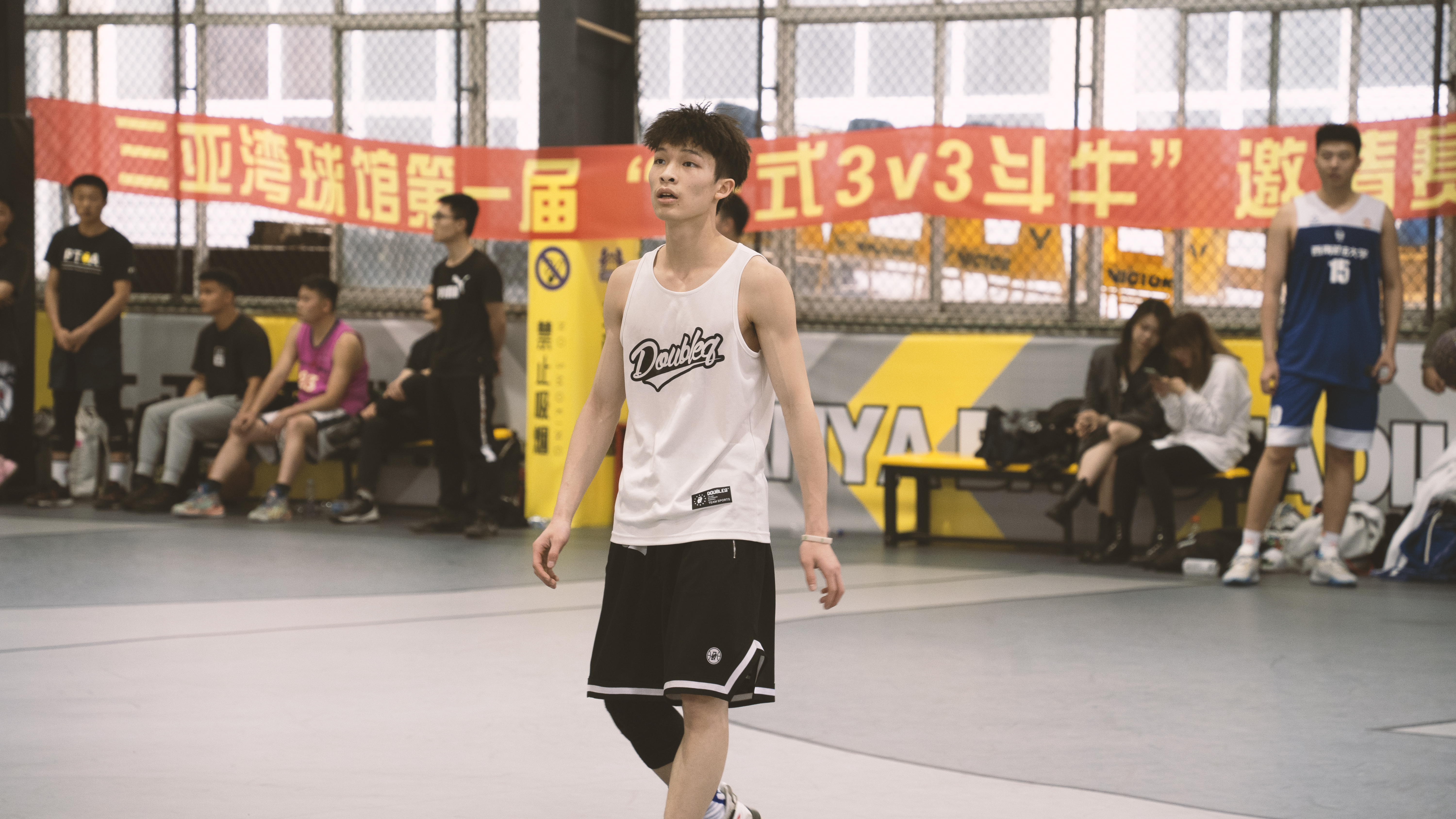 街波篮球团购,三亚湾篮球馆地址