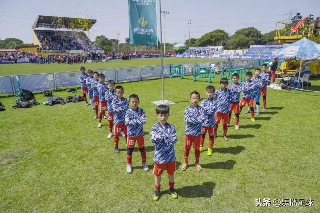瓒崇悆灏戝勾姝ｅ悕,鐢ㄥ叕骞冲叕姝ｆ瘮璧涗负涓浗瓒崇悆姝ｅ悕