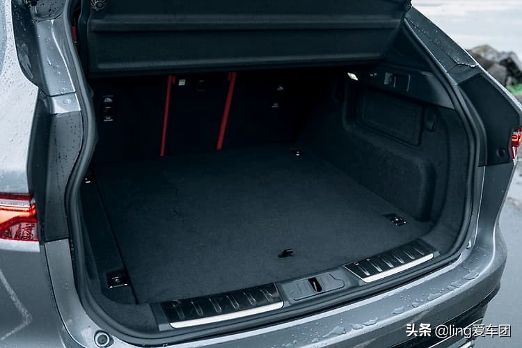 捷豹f-pace2021款落地多少钱,捷豹f-pace2021款对比路虎星脉