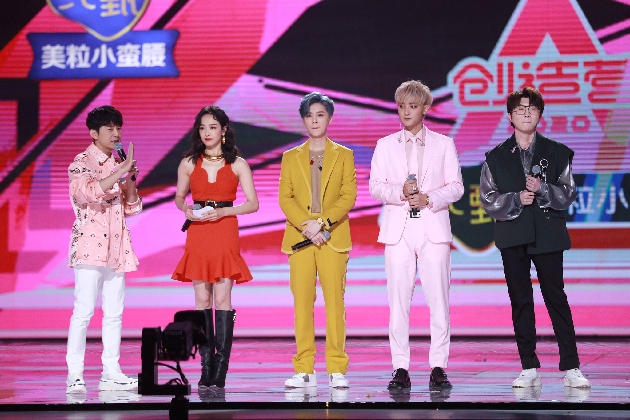 伊利蒙牛冠名,蒙牛与伊利综艺节目