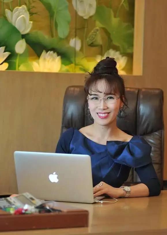 越捷航空漂亮空姐,越捷航空空姐2020