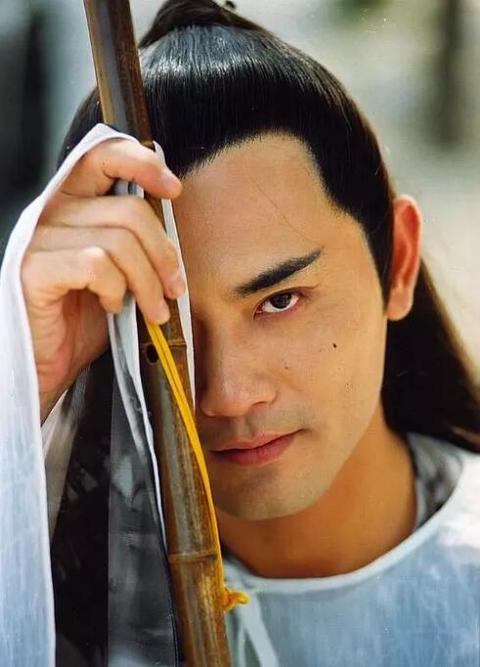 这些都是你们童年的男神吗？太帅了，太经典了！