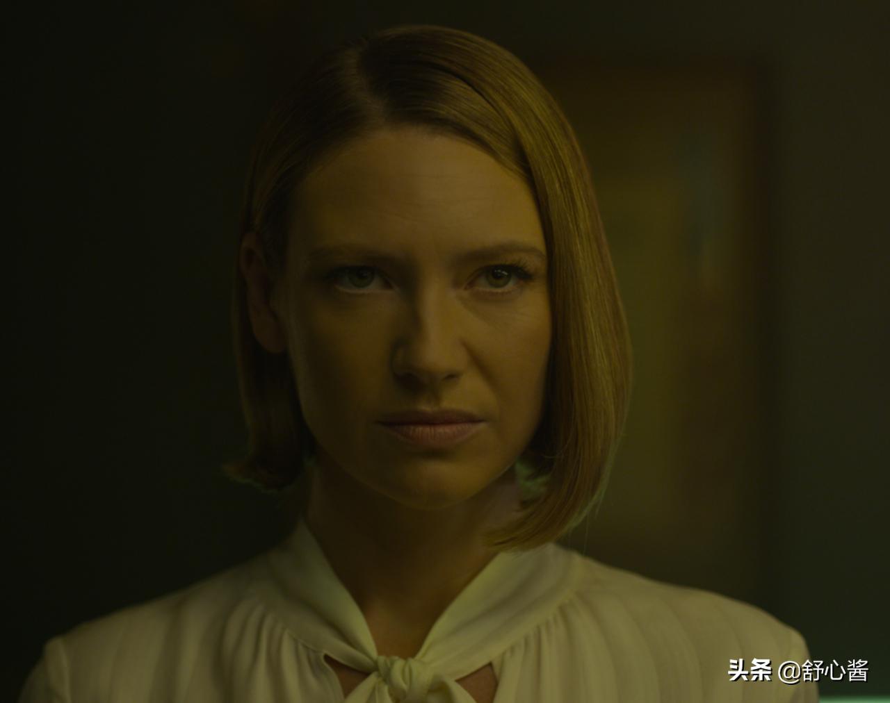 职业女性总被拍成笑话？这部高分美剧的女主，就是个打脸的反例