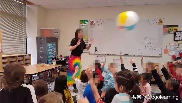 上课缺少热身游戏？不如试试这个让课堂百变的沙滩球