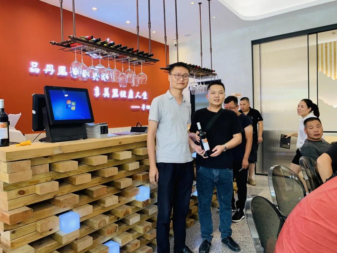 陕西丹凤葡萄酒厂西安总经销,渭南丹凤葡萄酒厂新闻报道