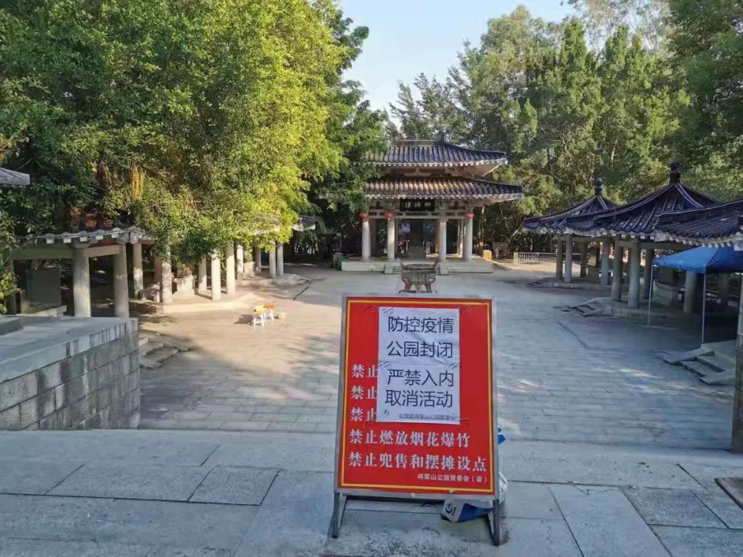 疫情下的县城夜晚照片真实,疫情时期农村的真实生活