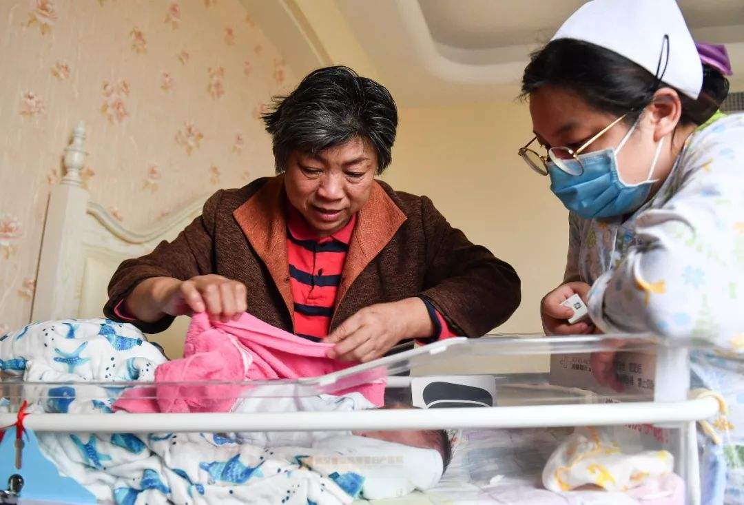 翁帆和杨振宁结婚之前啥关系,翁帆和杨振宁结婚是什么原因